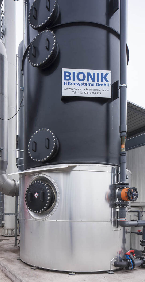 Biorieselbettreaktor zur biologischen Abluftreinigung einer Lebensmittelproduktions-Anlage in Enns, Niederösterreich