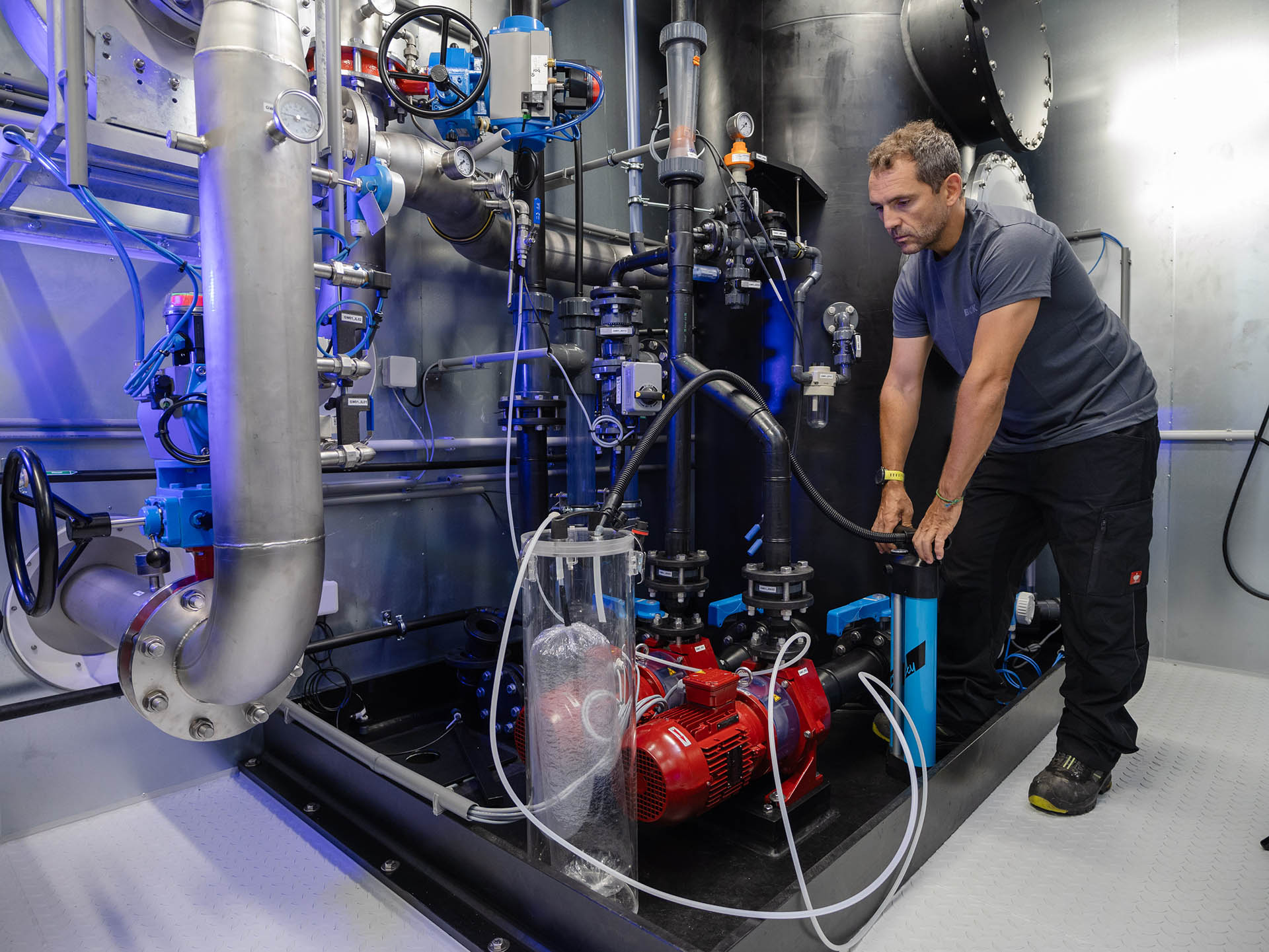 Sampling for olfactometry (odour measurement) with gas foil bag using the negative pressure principle