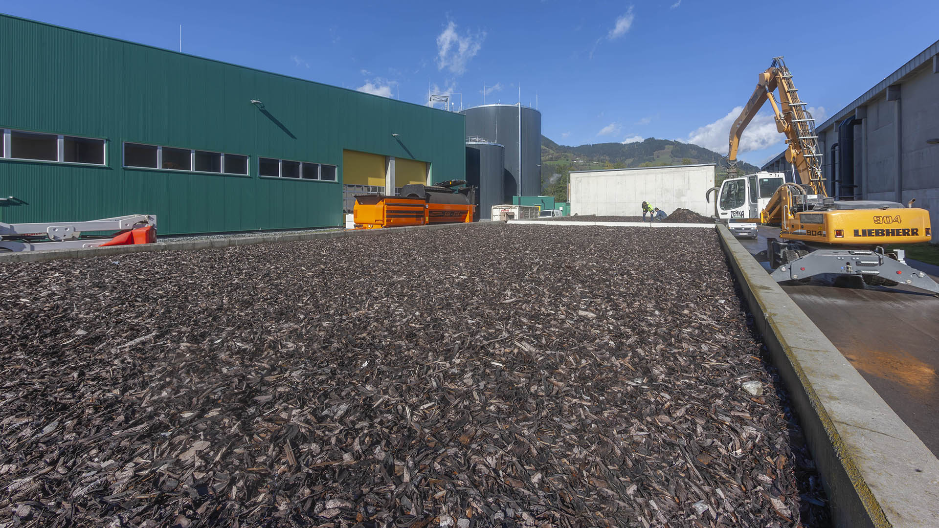 Előkészületek a szűrőanyag cseréjéhez a bioszűrőn